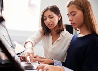 private piano tutor