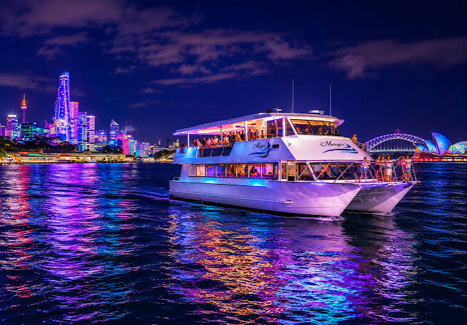 Create Memorable Group Gatherings Aboard Boats Across Sydney Harbour at Midnight